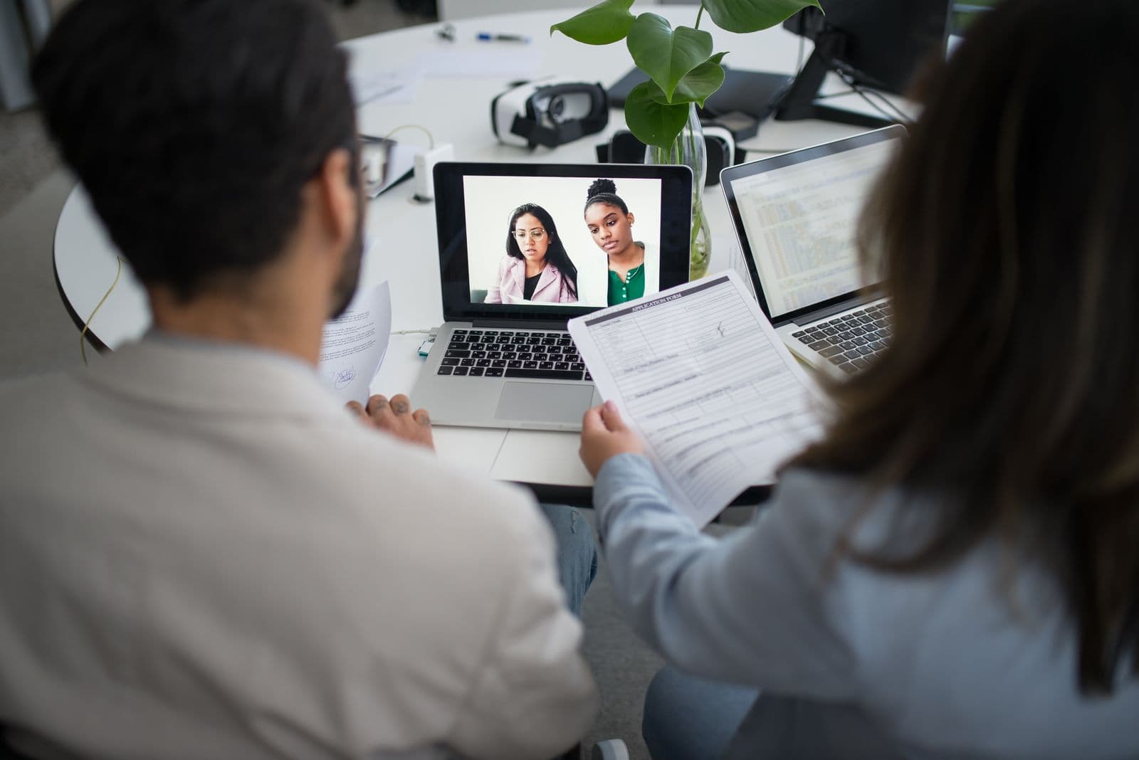 Websites to Find Online Jobs in India: Compare the Work Models