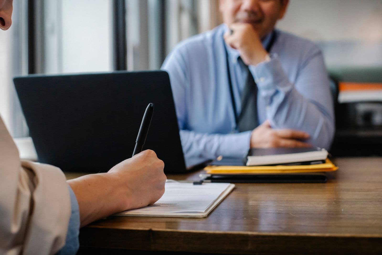 How to Find Freelance Clients Without Experience: A Focused Outreach Plan